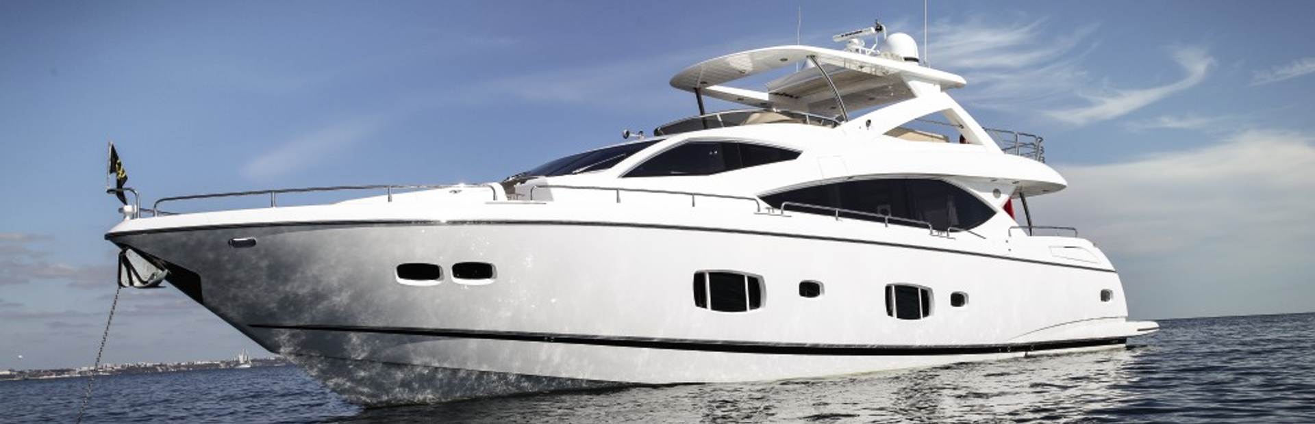 Sunseeker 88 Yacht (Gen 1, 2010 - 2014), Example 1