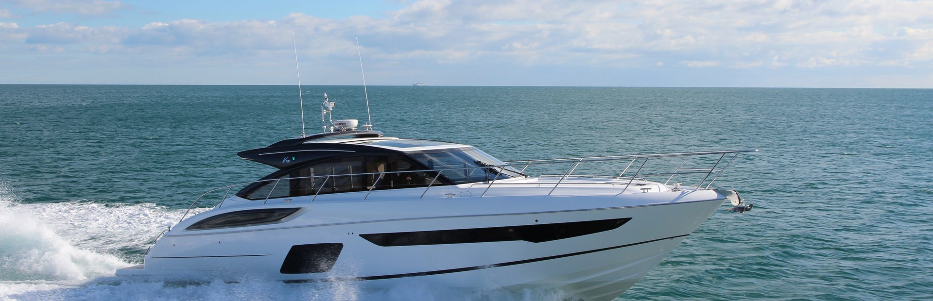 Princess V58 Yacht (Gen 2, 2016 - 2018), Example 1