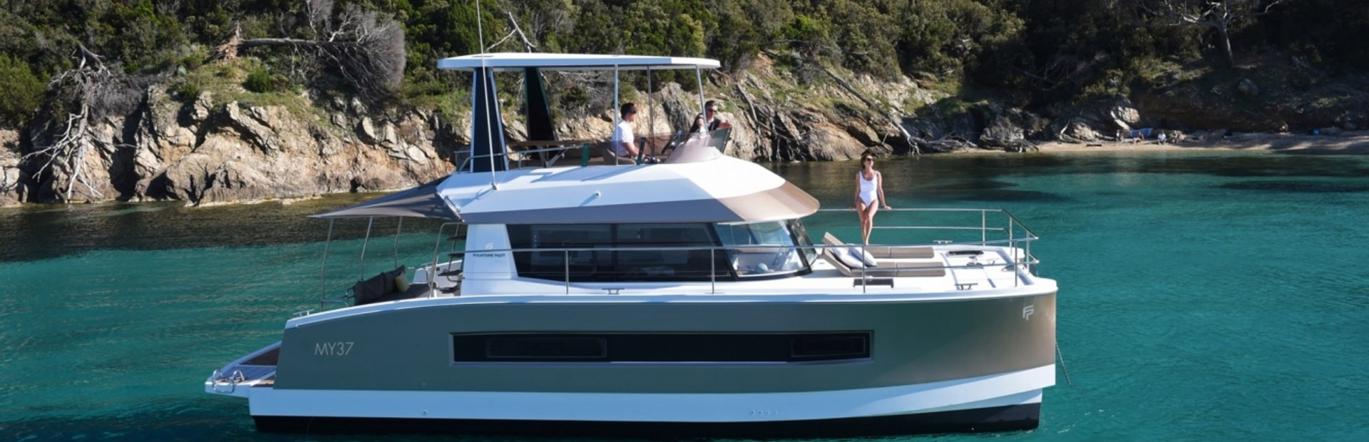 Fountaine Pajot MY 37 Yacht, Example 1