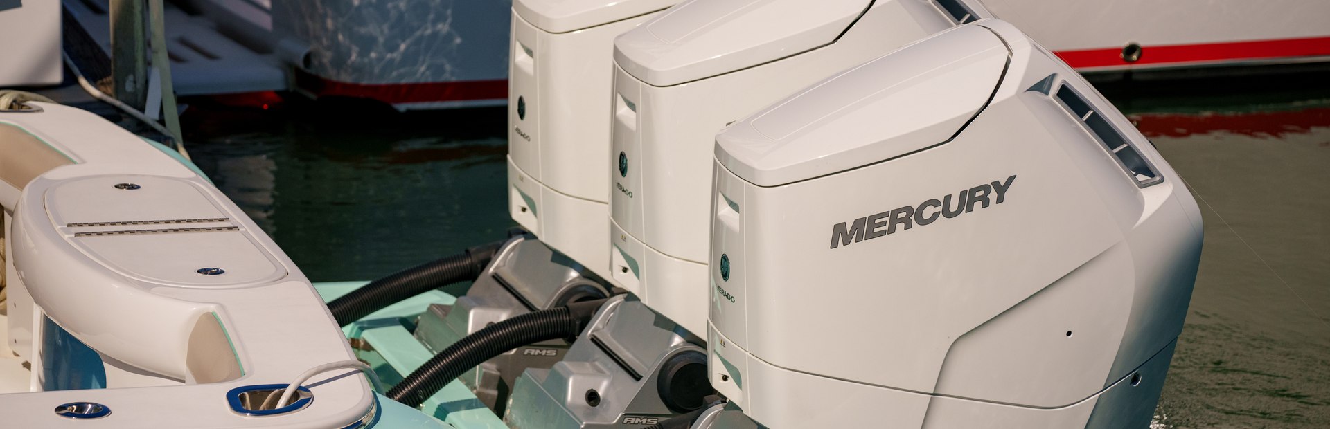 Mercury SeaPro 7.6L V-12 500hp