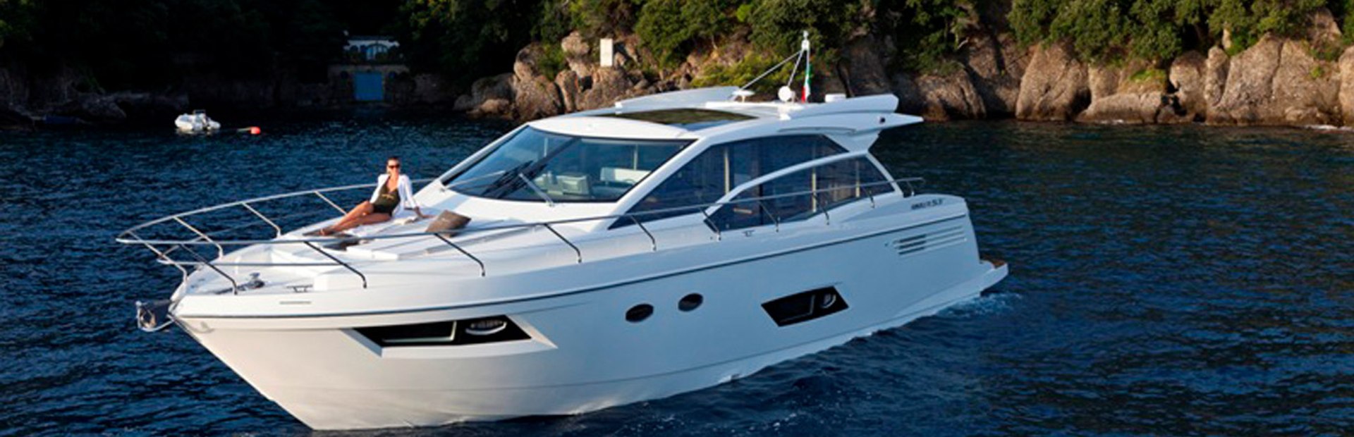 Absolute 53 STY Yachts (2011 - 2014), Example 1