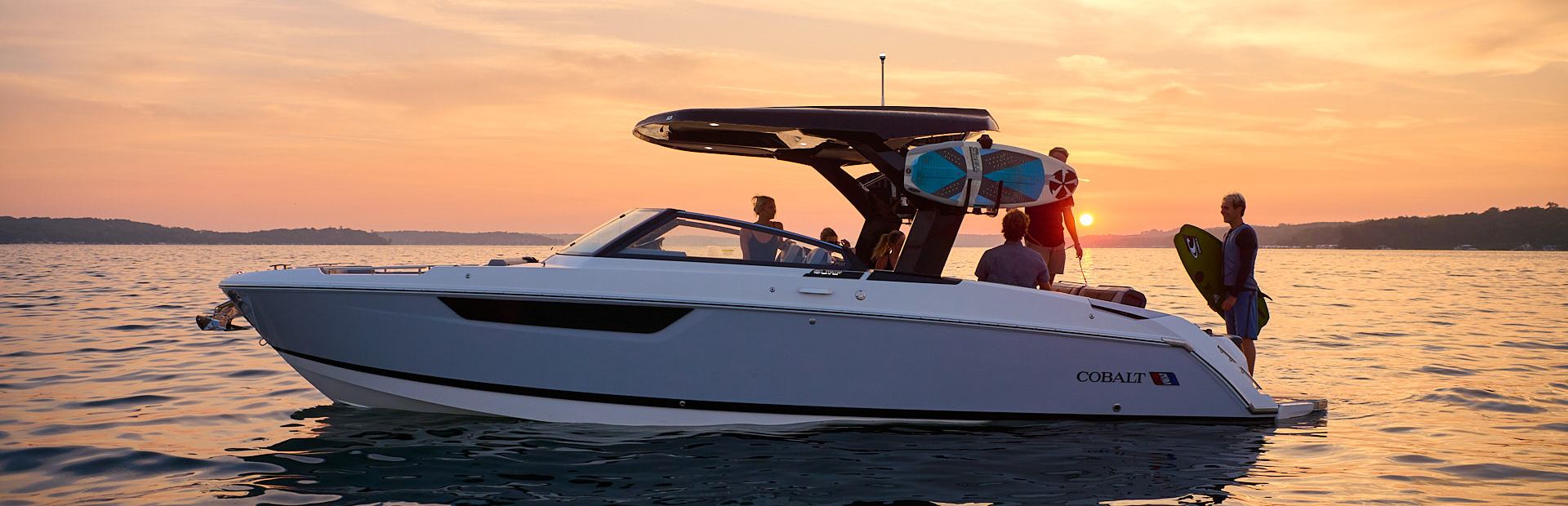 Cobalt R31 Surf Yacht, Example 1