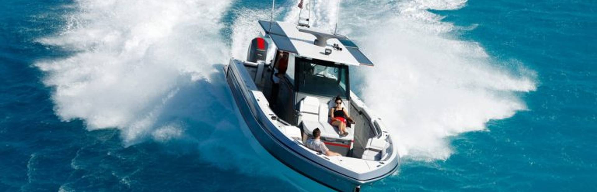 New Formula Center Console Boat 3