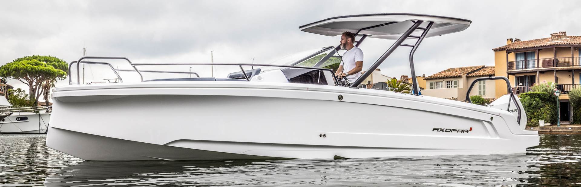 New &amp; Used Axopar 25 Range Yachts, Example 1