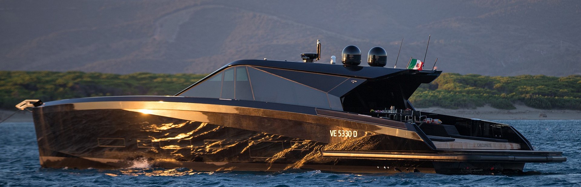 80 Wallypower Yacht, Example 1