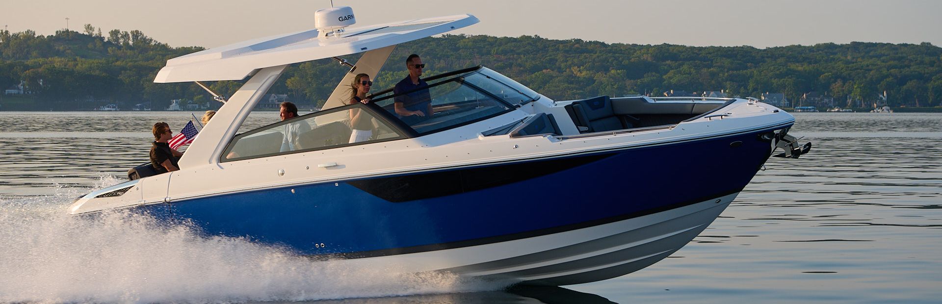 Cobalt Boats R35 Surf Boat, Example 1