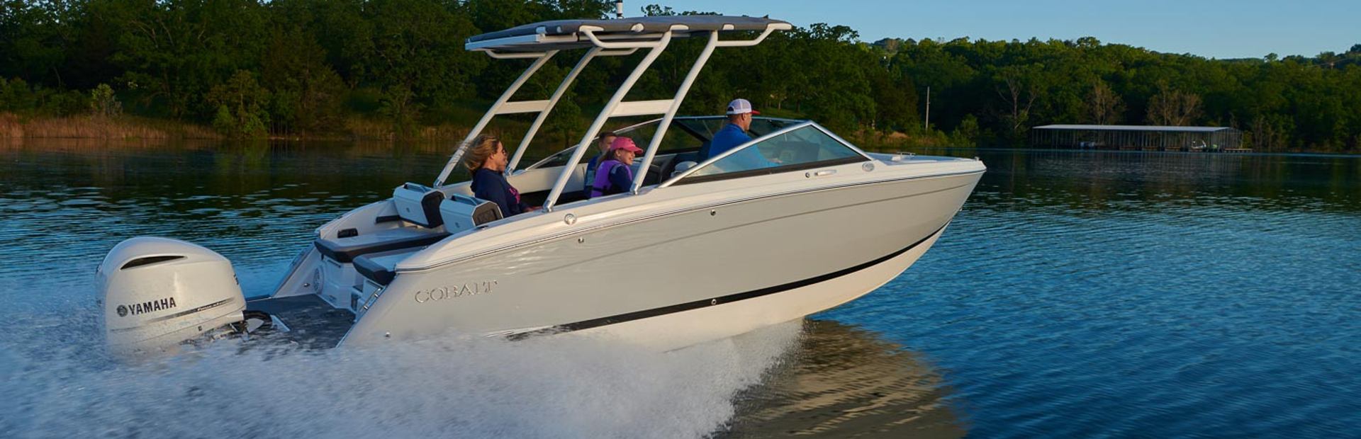 Cobalt Boats R6 OB Boat, Example 1