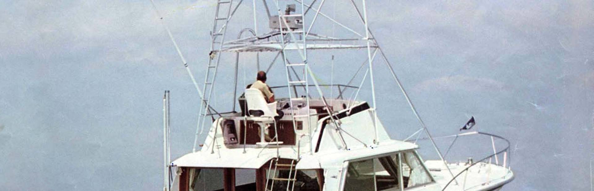 Hatteras 45 Convertible Yacht (Gen 1, 1968 - 1975), Example 1