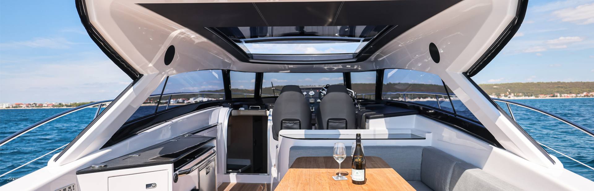 New &amp; Used Focus Motor Yachts Power Line Yachts, Example 2
