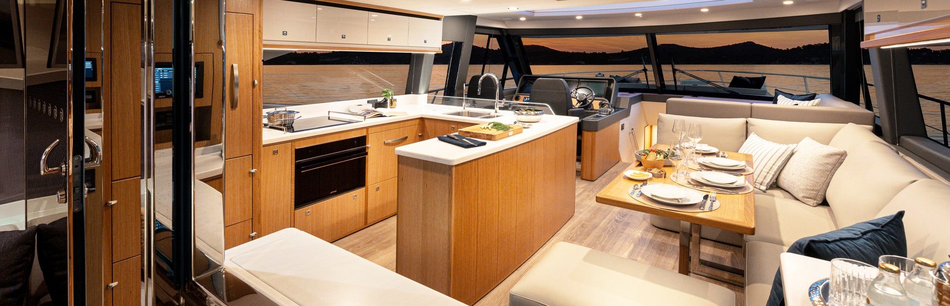 New Riviera SUV Yacht 9