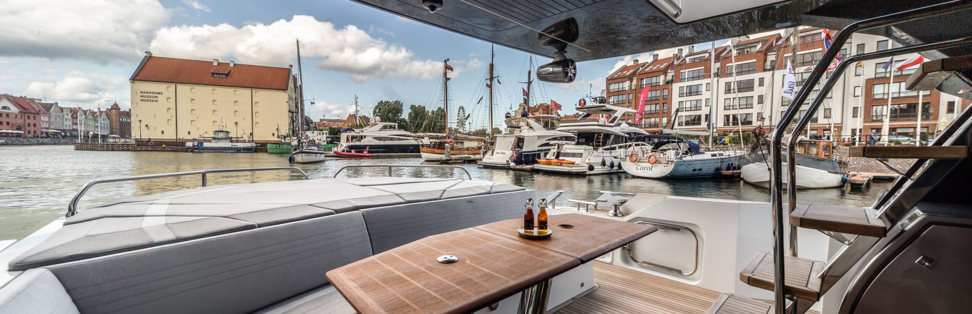 New Galeon Skydeck Yacht 9