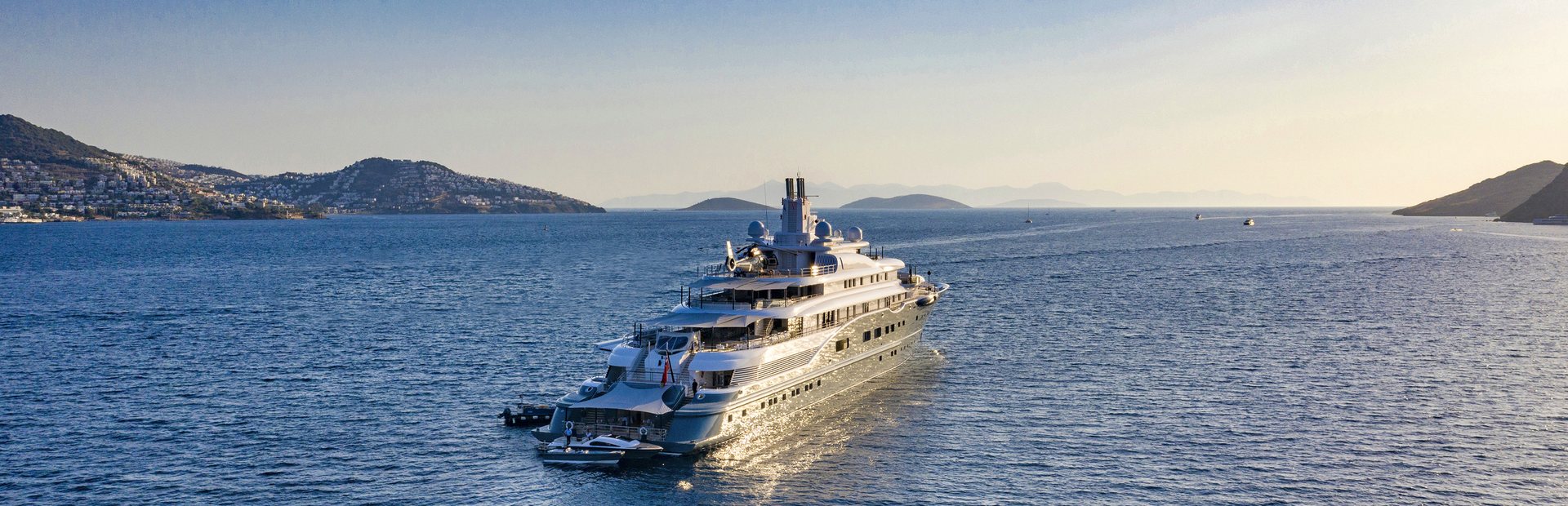 Lurssen Full Custom Yachts, Example 1