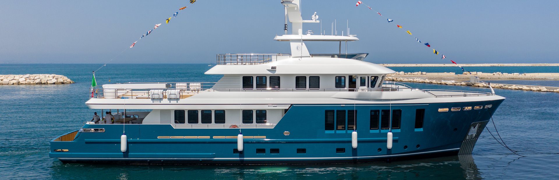 Cantiere delle Marche Darwin 115 Yacht, Example 1