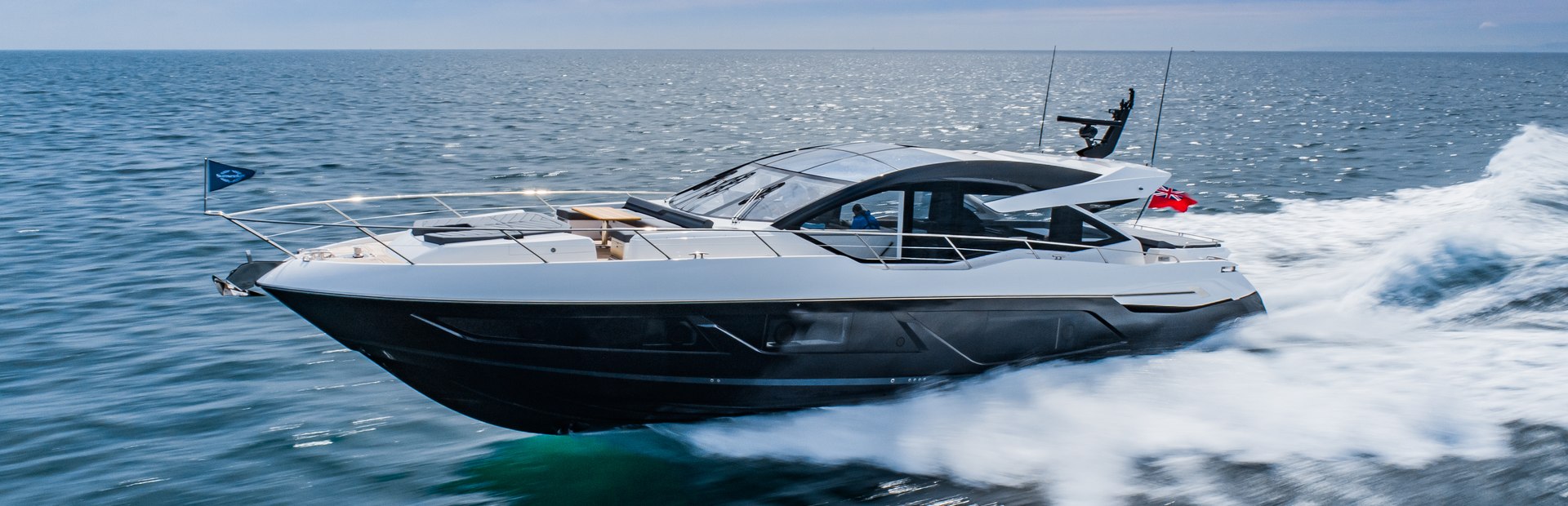 Sunseeker Predator 74 XPS Yacht, Example 1