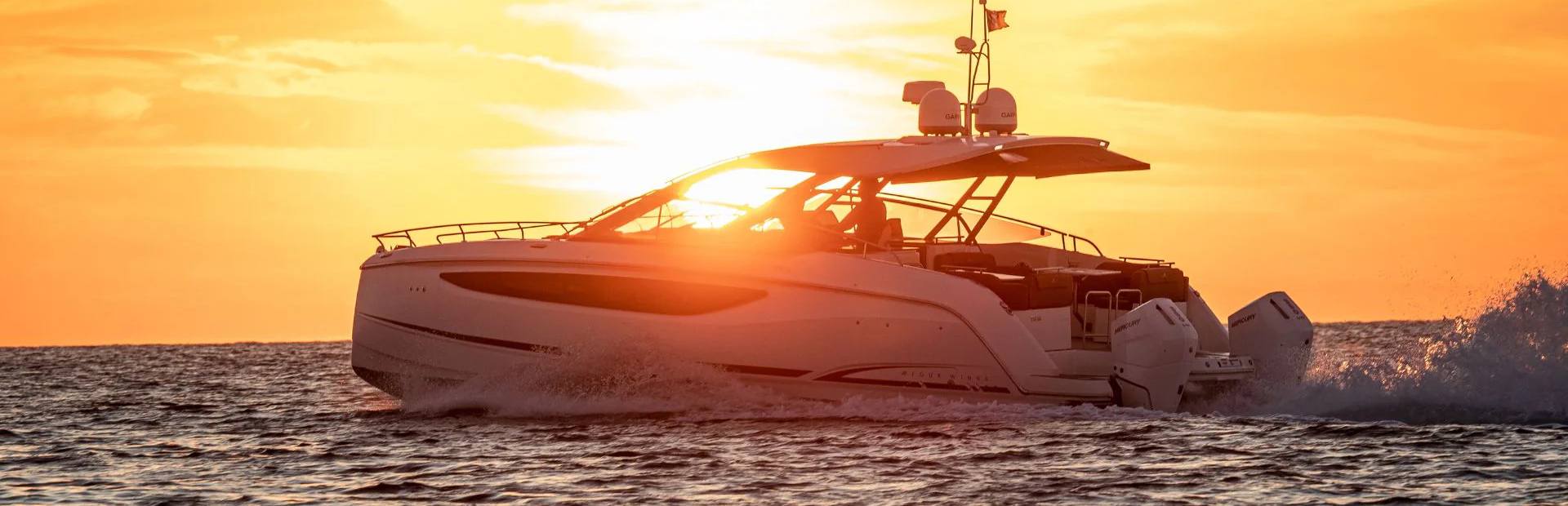 New &amp; Used Four Winns TH-Series Boats, Example 1