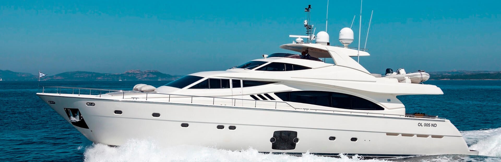 Ferretti 881 RPH Yacht, Example 1