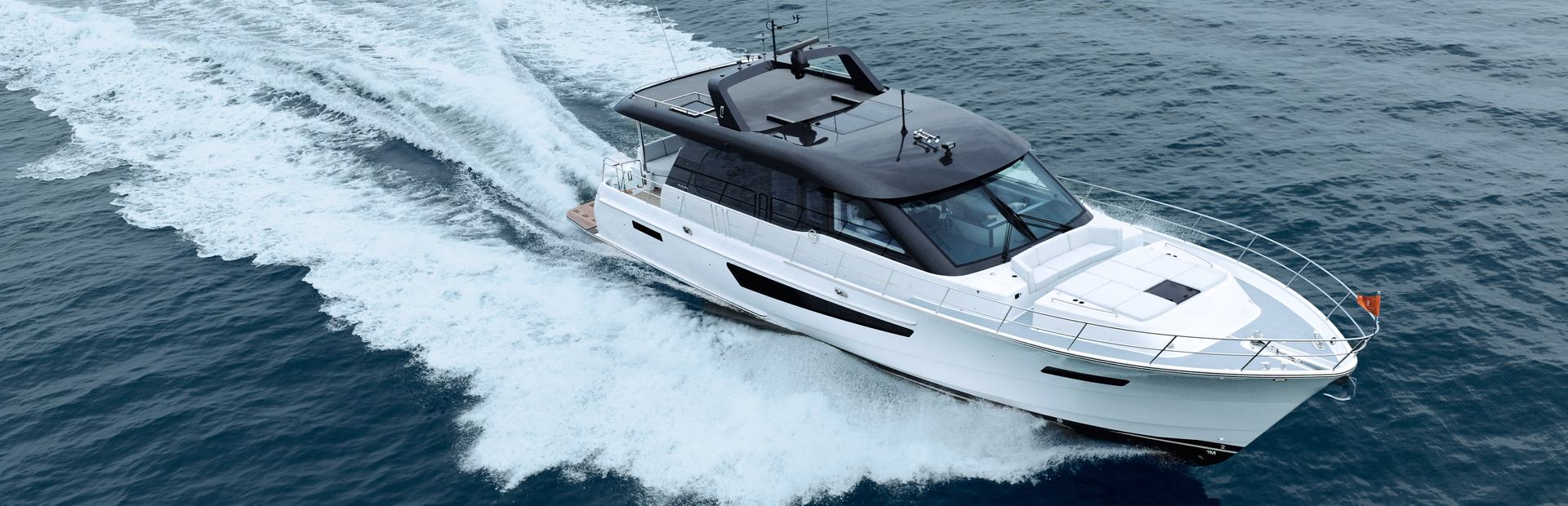 CL CLB65 SUV Yacht, Example 1