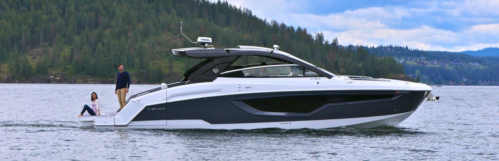 Cruisers 42 GLS I/O Boat, Example 1