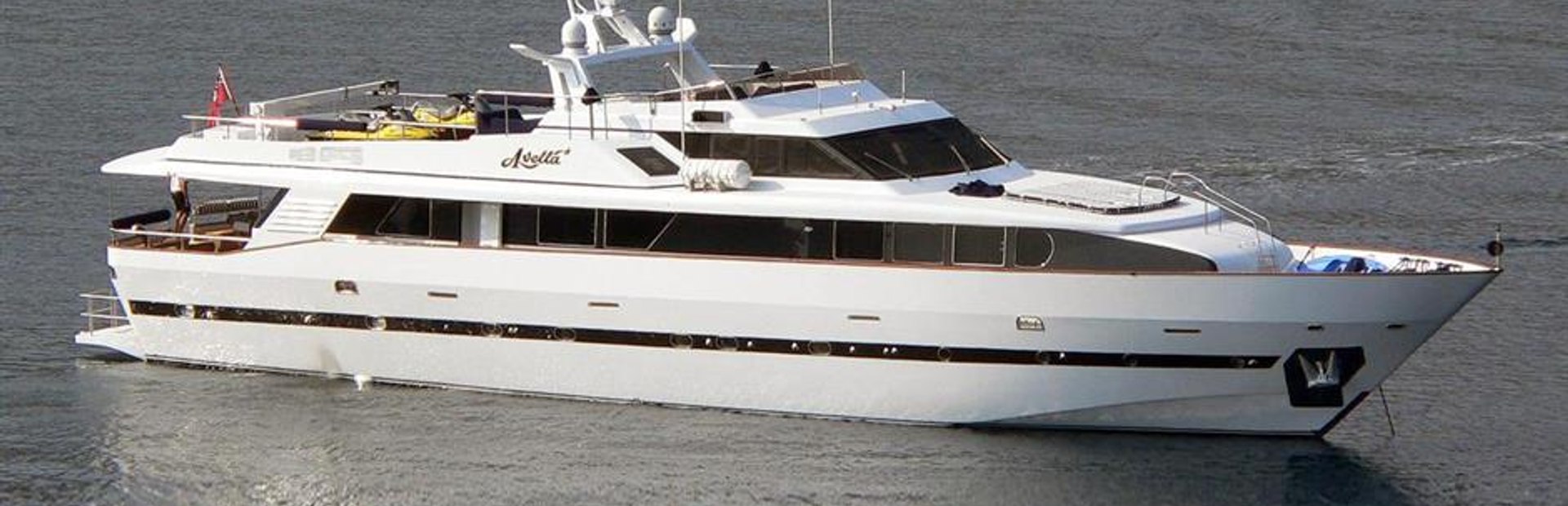 Azimut 110 Yacht, Example 1