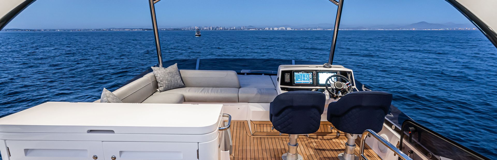 Sunseeker Manhattan Yachts, Example 7