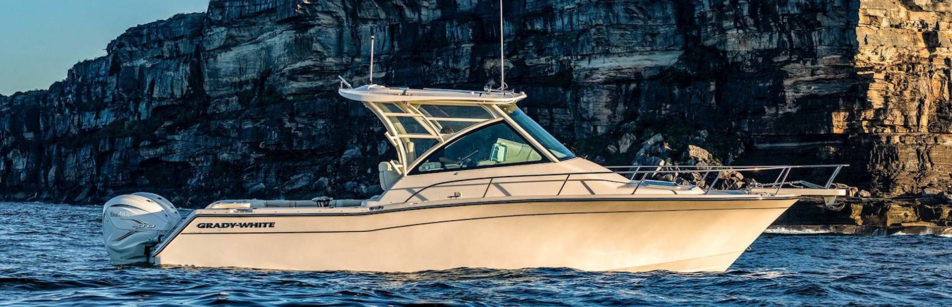 New Grady-White Express Cabins Boat 3