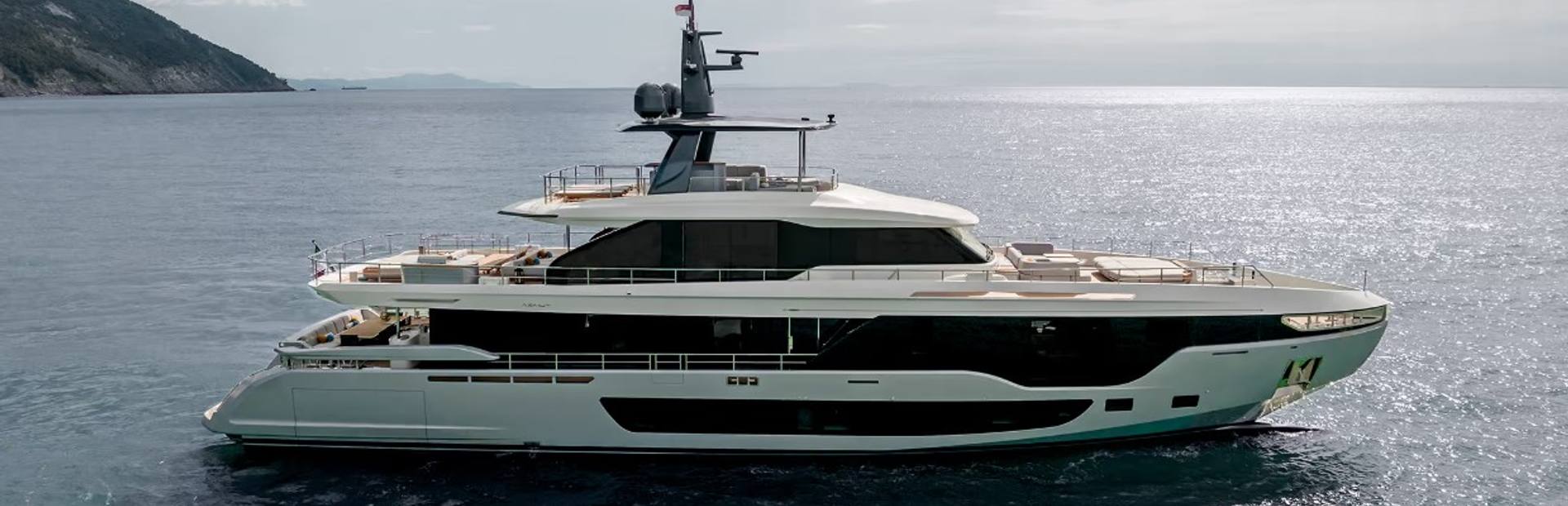 Azimut Grande 36M Yacht (Mk1, 2022 - 2025), Example 1