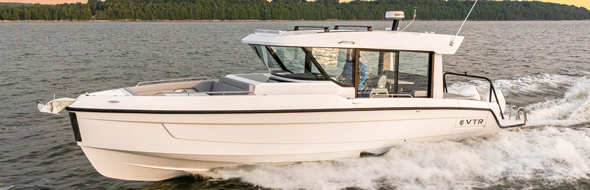 Cruisers 38 VTR EC Cruiser, Example 1