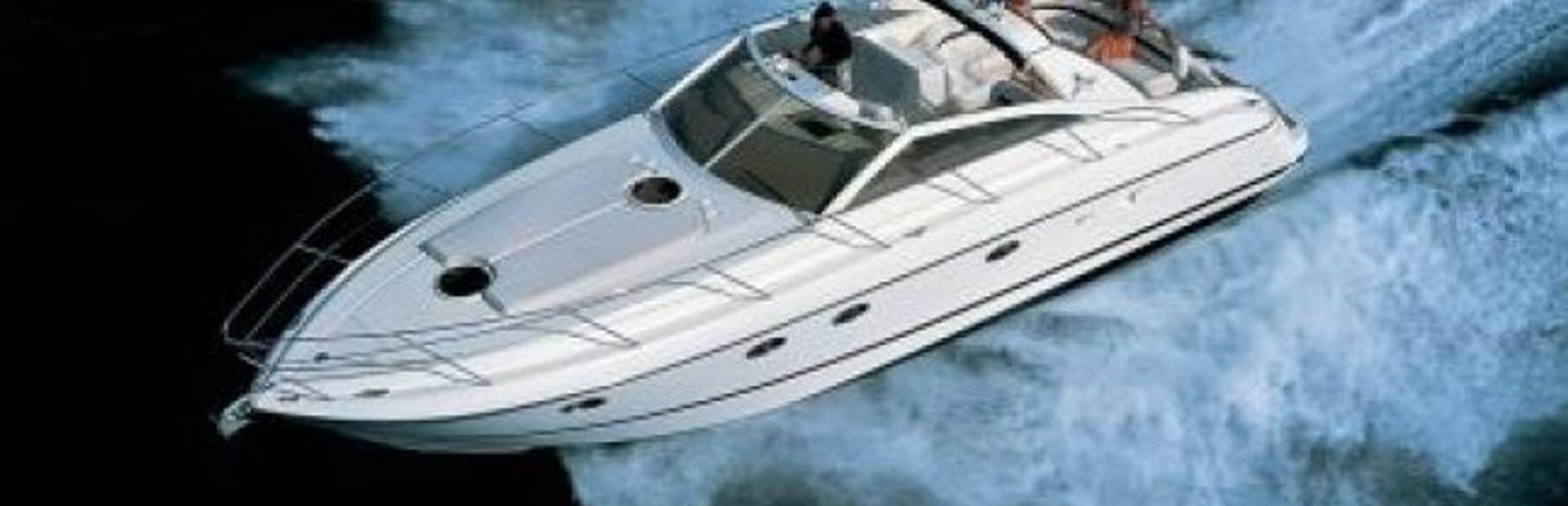 Princess V42 Yacht (Gen 1, 1999 - 2006), Example 1