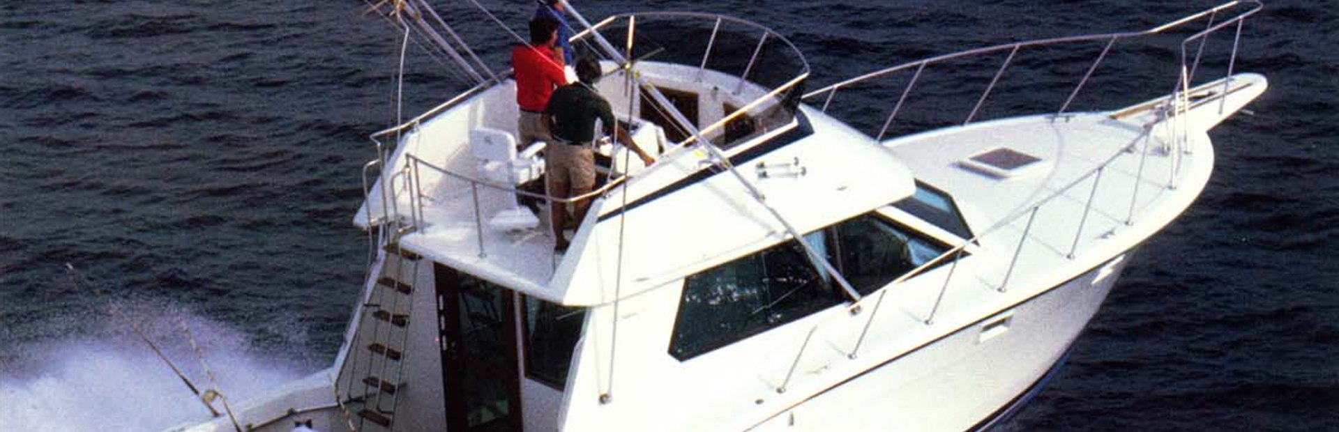 Hatteras 36 Convertible Yacht (Gen 2, 1983 - 1987), Example 1