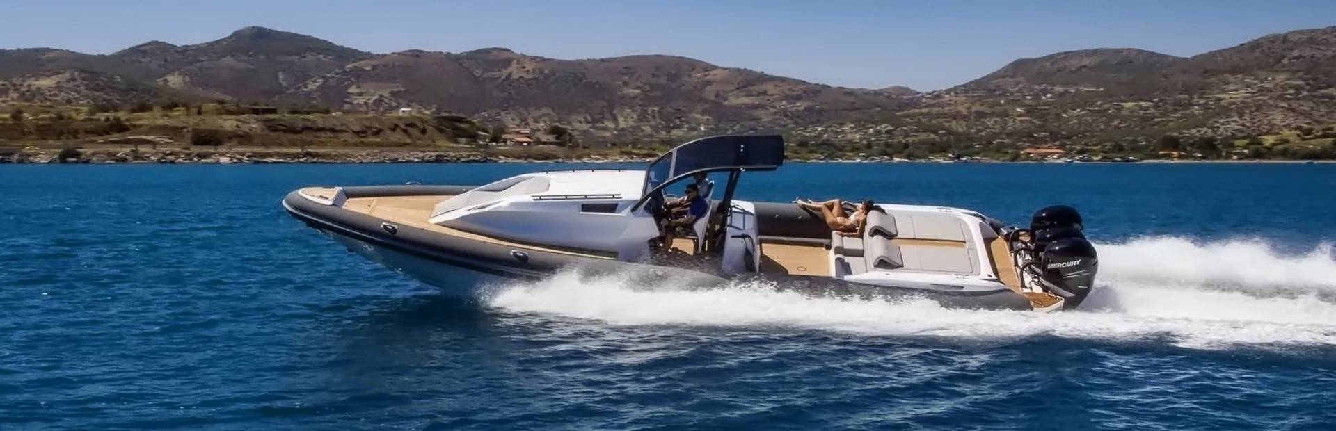                                                 Ribco   Venom 44 Cabin Outboard
                                            