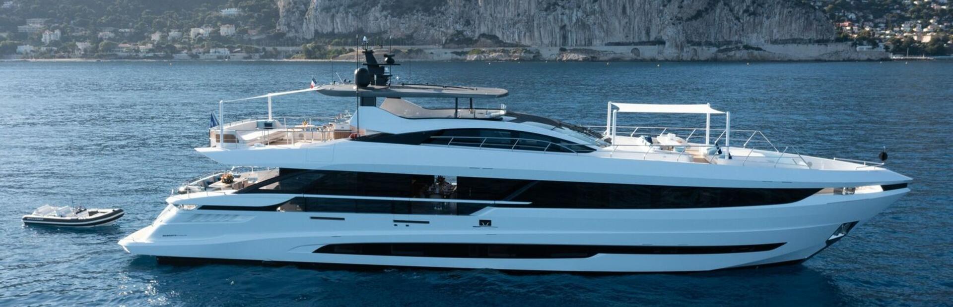 Mangusta GranSport 34 Yacht, Example 1