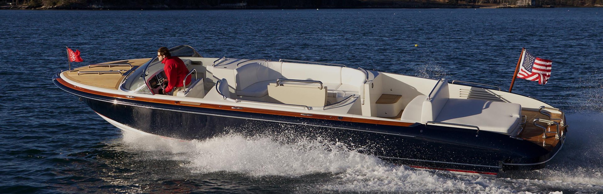                                                 Hodgdon   10.5m Venetian Open Tender
                                            