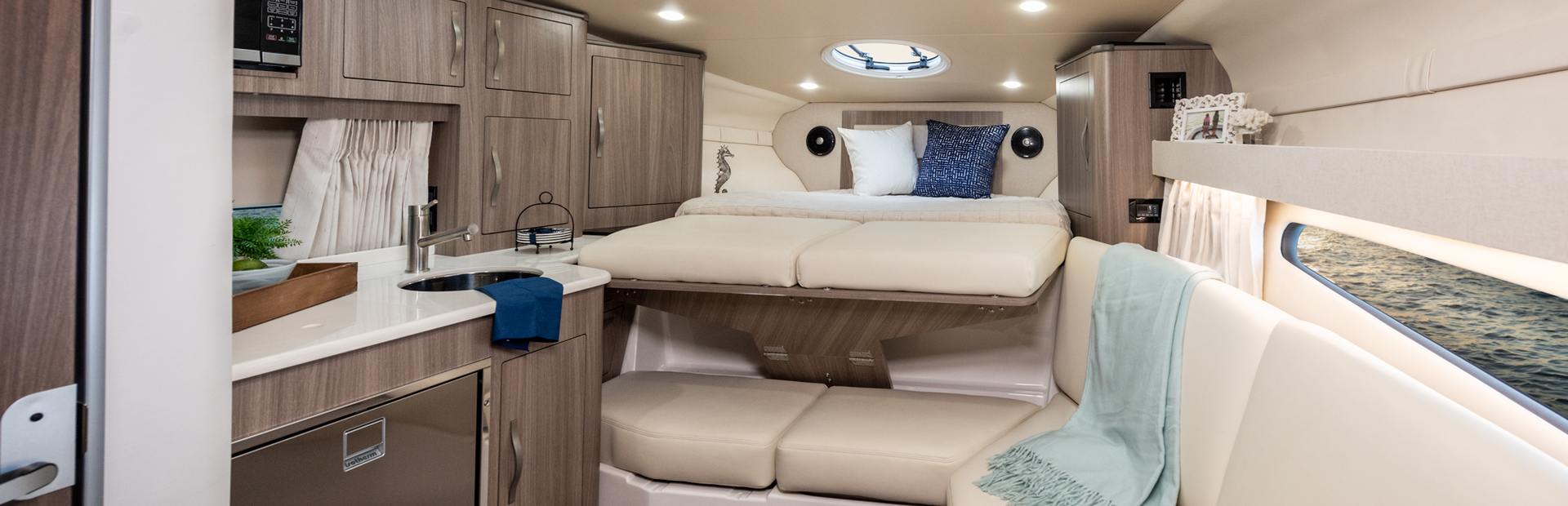 New Regal Express Cruiser Yacht 3