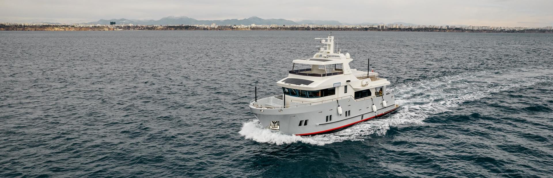 Bering 72 Yacht, Example 1