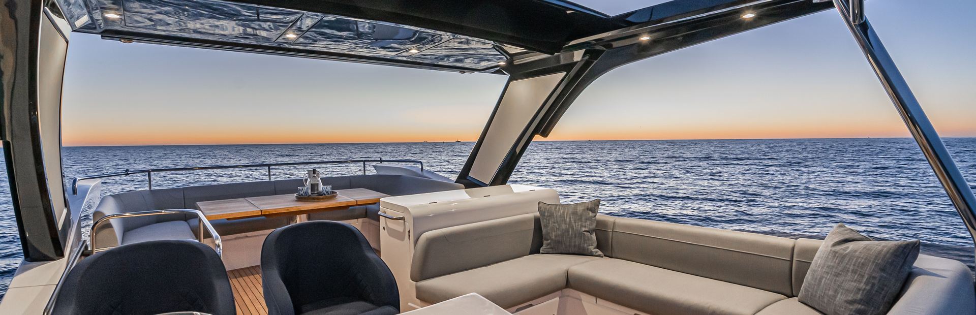 Sunseeker Manhattan Yachts, Example 2