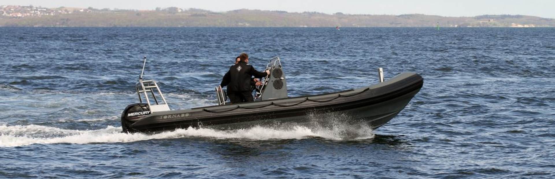                                                 Tornado Boats   7M Super Rib
                                            