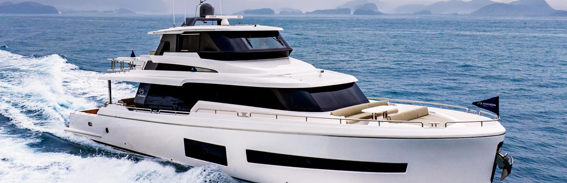 New Horizon E Series Yacht 1