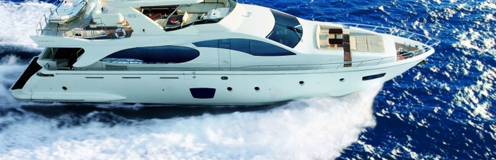 Azimut 85 Yacht (Mk2, 2005 - 2010), Example 1