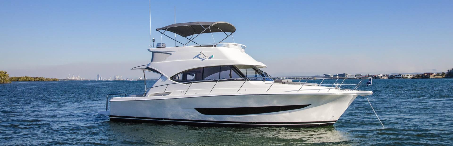 New Riviera Flybridge Yacht 1
