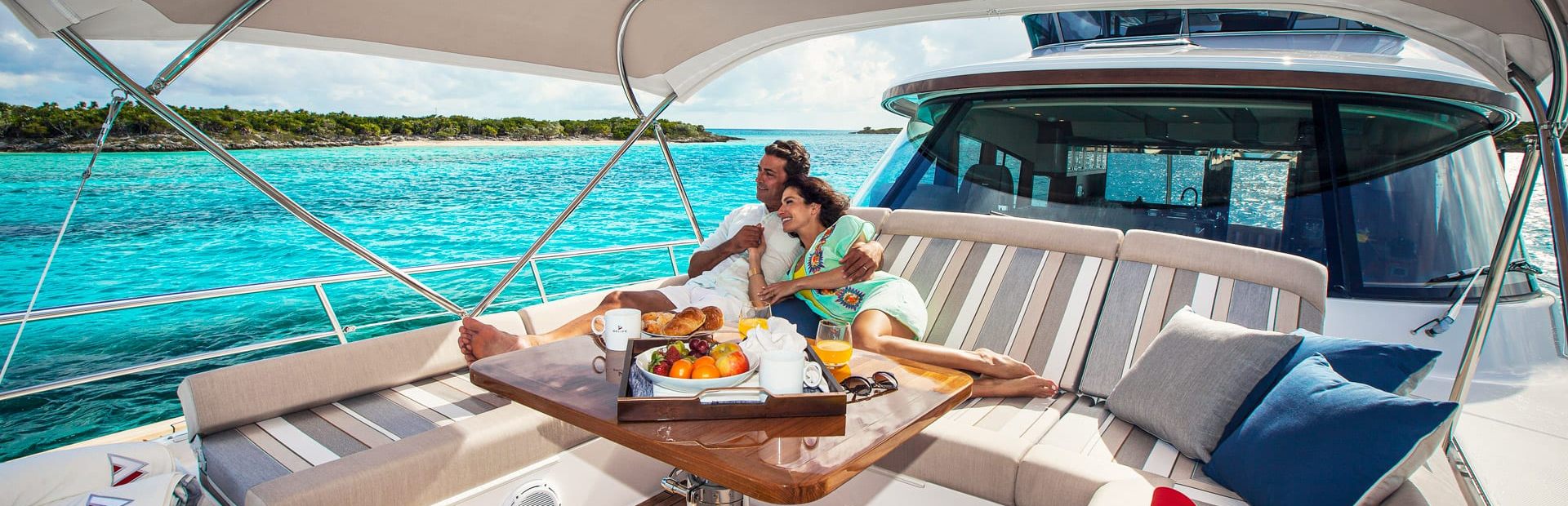 Riviera Daybridge Yachts, Example 9