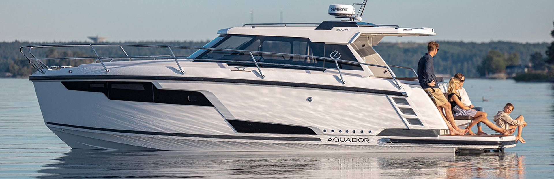 Aquador 300HT Boat, Example 1