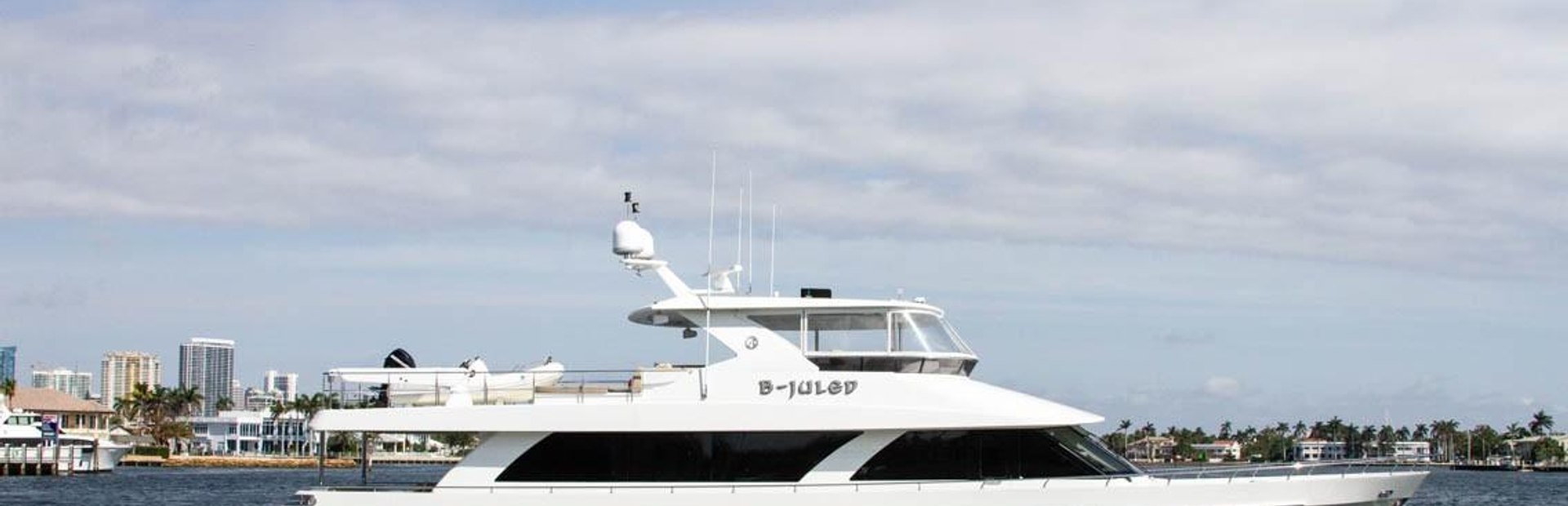 Ocean Alexander 85E Yacht (Mk1, 2011 - 2014), Example 1