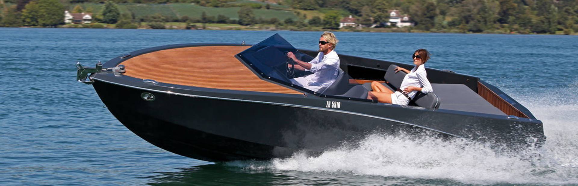 Ganz Ovation 6.8 Boat, Example 1