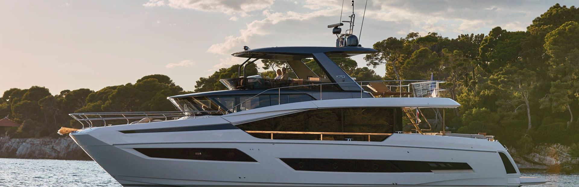 New &amp; Used Prestige X Line Yachts, Example 1