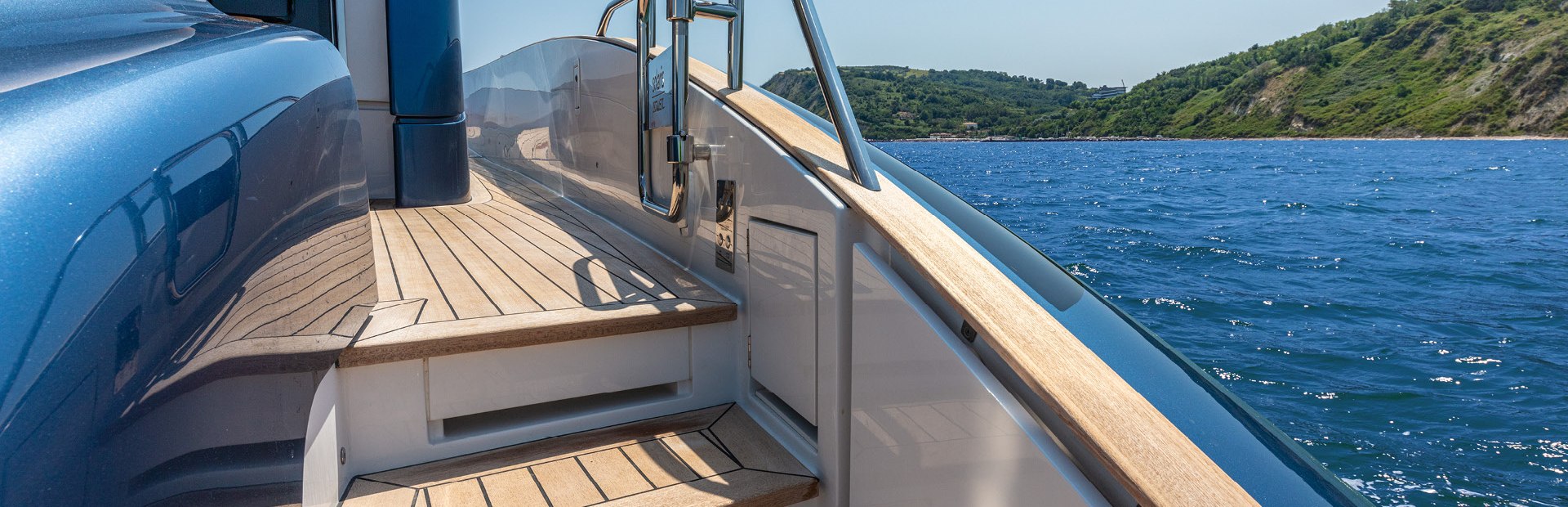 New Solaris Power Flybridge Yacht 3