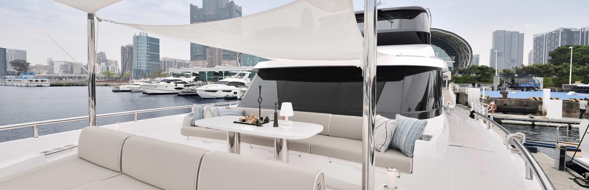 New Horizon E Series Yacht 6