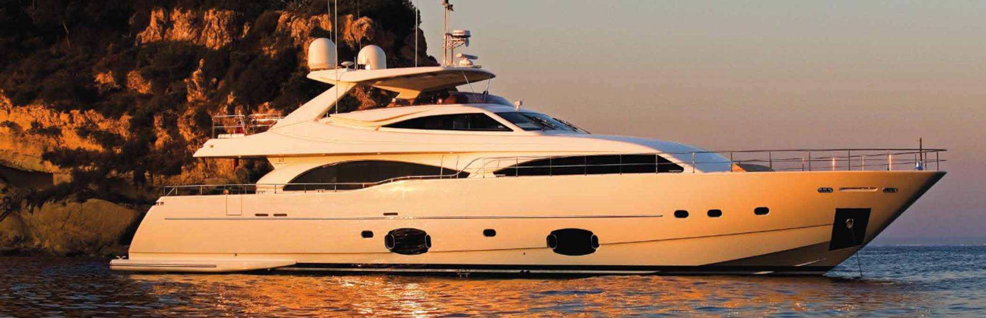 Custom Line 97' Yacht, Example 1