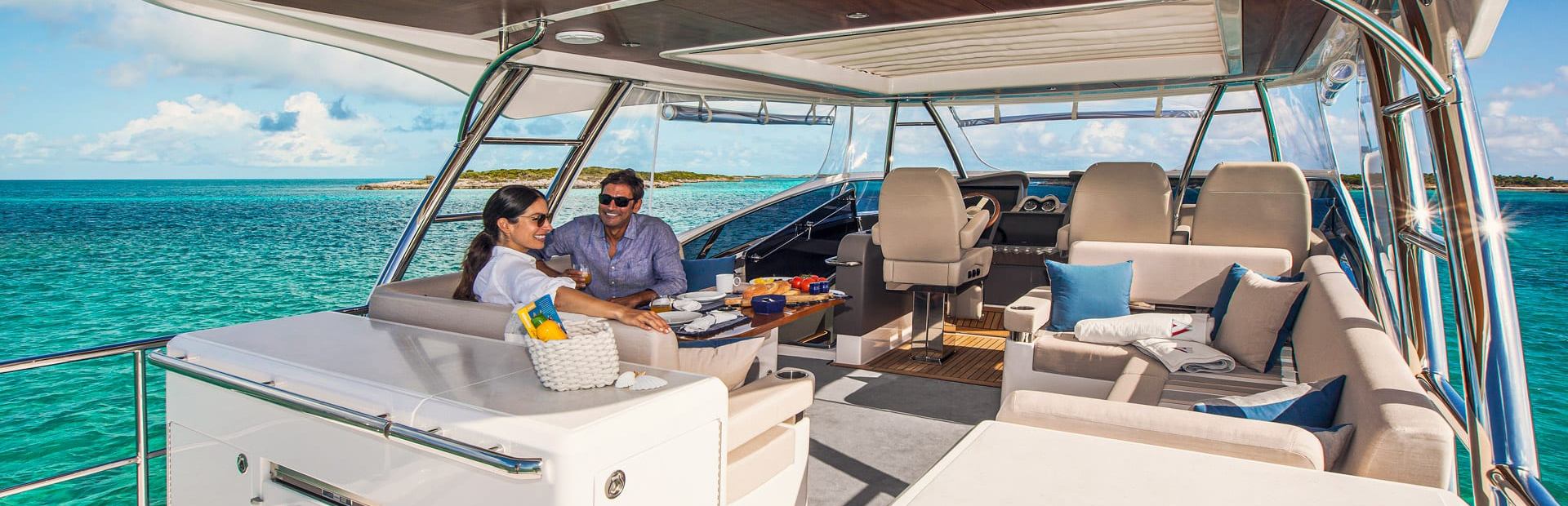 Riviera Daybridge Yachts, Example 4
