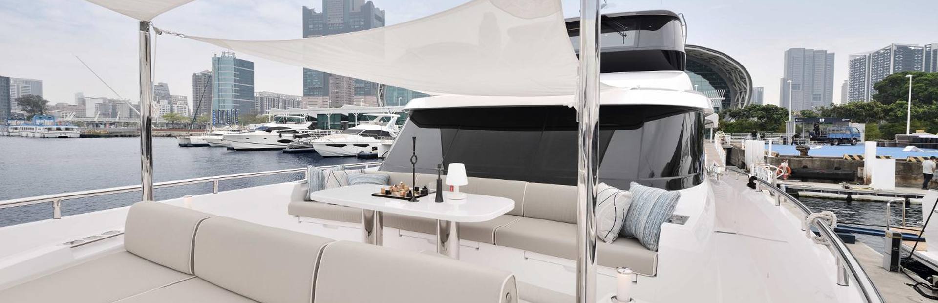 New &amp; Used Horizon E Series Yachts, Example 6