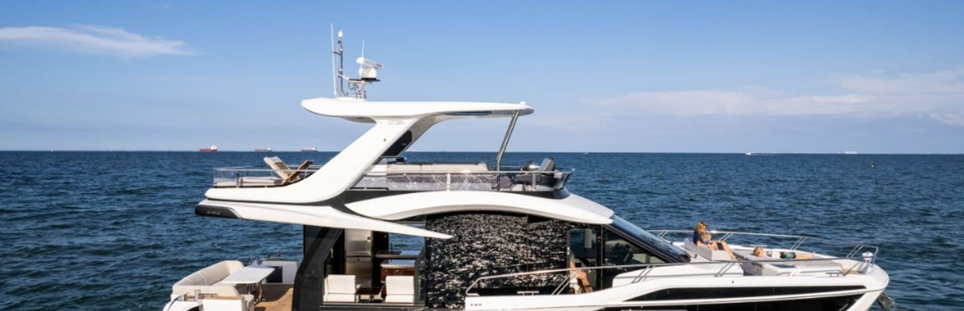 New Galeon Flybridge Yacht 5